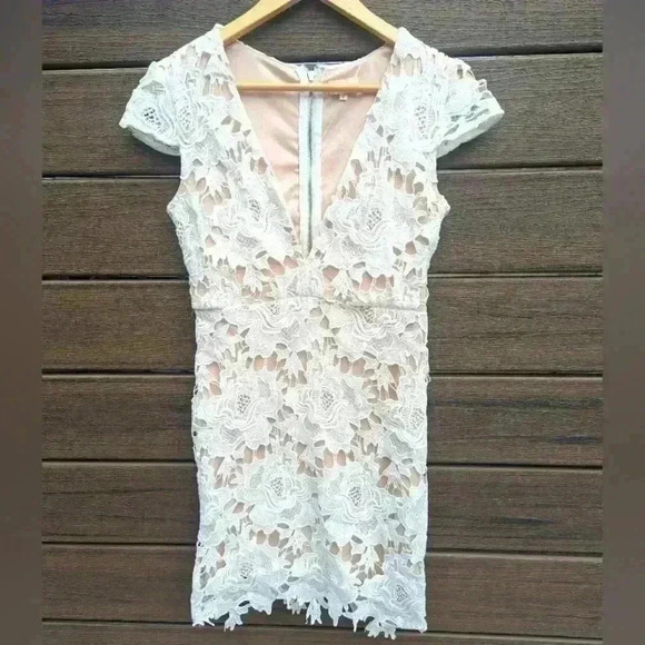 Tea & Cup Floral Cut out sheath White Dress - size Small - Picture 1 of 5